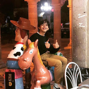 Meet your Posher, Aj